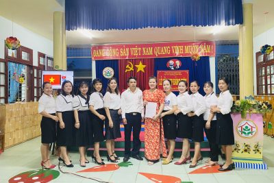 KẾT NẠP ĐẢNG VIÊN MỚI